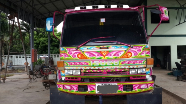 ขาย 10 ล้อ  ISUZU Rocky 240 แรง  ราคา 850000 บาท  ครัชซีใหญ่ ดุมใหญ่ เพราบรูกี้ใหญ่ เบรกจิ๊บฟี่ เครื่องเก่าญี่ปุ่นเปลี่ยนใหม่ลงเล่มแล้ว