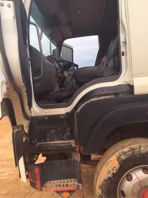 ขายรถ18ล้อดั้มพ์ ISUZU MP1FXZ7778T เครื่อง 360แรงม้า หัวหางปี56 สนใจโทร 081-970-1072