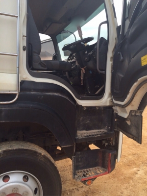ขายรถ18ล้อดั้มพ์ ISUZU MP1FXZ7778T เครื่อง 360แรงม้า หัวหางปี56 สนใจโทร 081-970-1072