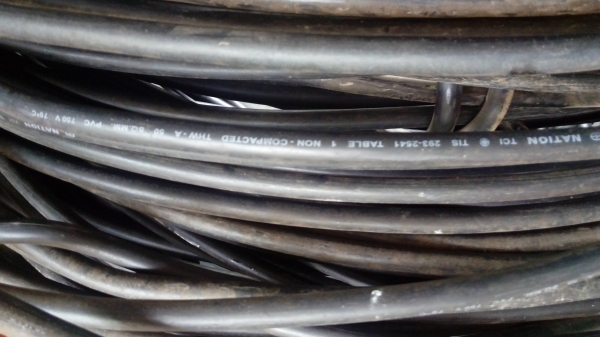 มีมาเพิ่มสายไฟ THw-A 50 Sqm. อลูมิเนียม สภาพ 90 เปอร์เซนต์ เหมาหมด หมื่นเด่วพอ มีมาเพิ่มสายไฟ THw-A 50 Sqm. อลูมิเนียม สภาพ 90 เปอร์เซนต์ เหมาหมด หมื่นเด่วพอ