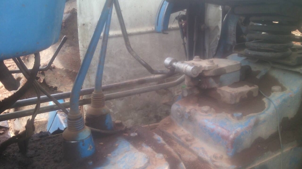 รถไถฟอร์ด 6610 มีทะเบียน สนใจติดต่อ 090349408 หรือ 0835601591