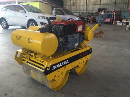 ขายรถบดเดินตามKomatsuรุ่นJV06Hมือสองญี่ปุ่นสั่นสเทือนได้