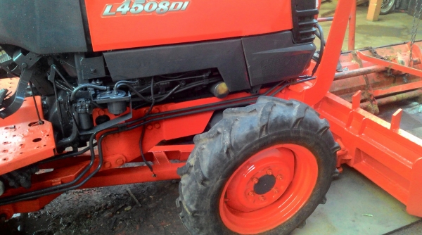 ขาย4508di  ปรับสภาพ  350000 พร้อมใช้อุปกรณครบสามชิ้นราคาต่่อรองคุยกันได้ เอารถสภาพดีไปใช้ไมต้องปวดหัวเรื่องซ่่่่อมครับ