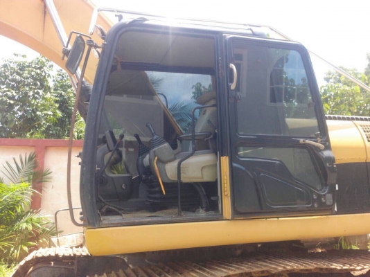 แบคโฮ CAT320D กระบอกดำ ชั่วโมง19XXX เอกสารเล่มพร้อมใช้งานครับ