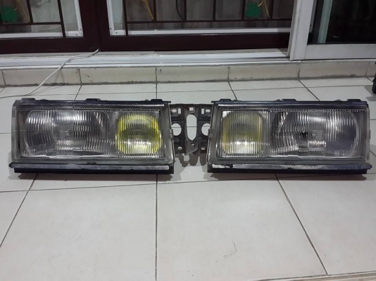 ขายไฟหน้า tt141 แท้ สวยๆเลย