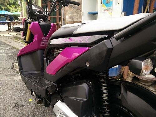 HONDA ZOOMER X ตัวใหม่ไมล์แดง สีชมพูดำ รถ9เดือนวิ่ง4xxxโล ไมล์แท้คู่มือประกันศูนย์พร้อม สวยไร้ที่ติน้องๆป้ายแดงพร้อมใช้งาน