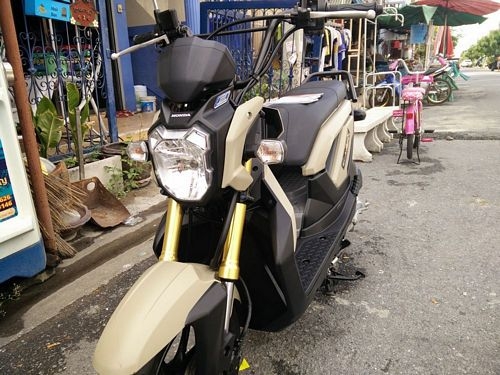 HONDA ZOOMER X รถปี2014วิ่ง6xxxโล ไมล์แท้คู่มือประกันศูนย์พร้อม สวยกริ้บพร้อมใช้งานราคาถูกๆ HONDA ZOOMER X รถปี2014วิ่ง6xxxโล ไมล์แท้คู่มือประกันศูนย์พร้อม สวยกริ้บพร้อมใช้งานราคาถูกๆ