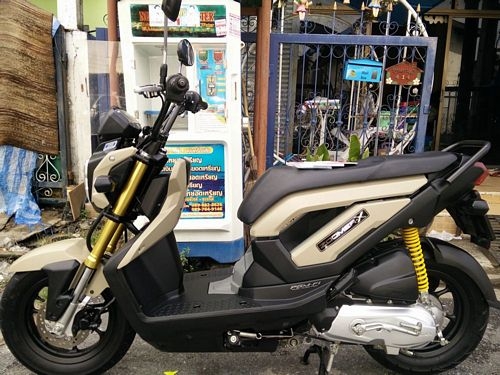 HONDA ZOOMER X รถปี2014วิ่ง6xxxโล ไมล์แท้คู่มือประกันศูนย์พร้อม สวยกริ้บพร้อมใช้งานราคาถูกๆ