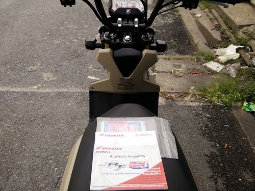 HONDA ZOOMER X รถปี2014วิ่ง6xxxโล ไมล์แท้คู่มือประกันศูนย์พร้อม สวยกริ้บพร้อมใช้งานราคาถูกๆ HONDA ZOOMER X รถปี2014วิ่ง6xxxโล ไมล์แท้คู่มือประกันศูนย์พร้อม สวยกริ้บพร้อมใช้งานราคาถูกๆ