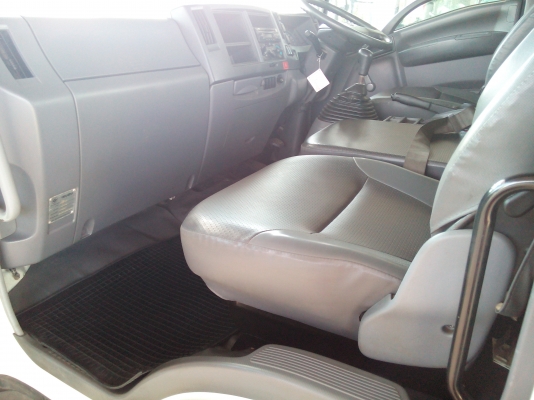 6 ล้อกลาง  *Euro.3*  ISUZU  FRR  210 แรงม้า *คอมมอนเรว*  *ยาว 5.60 ม.*  รถสวยเดิม+สวยจริง+พร้อมใช้งาน * รถห้างแท้ * มีเล่มพร้อม *