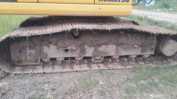 ขายPC200-8รถสวยพร้อมใช้งานเอกสารเล่มชั่วโมง66XX ติดต่อ คุณอ๊อฟ พิจิตร 086-737-9991