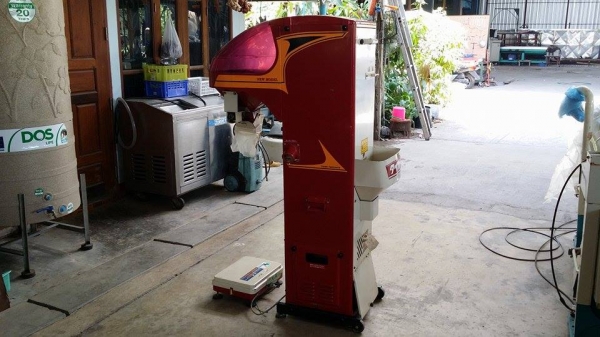 เครื่องชั่งพร้อมคัดแยกเมล็ด  YANMAR   รุ่น KR2300 (1) เก่าญี่ปุ่น สภาพสวย เครื่องพร้อมใช้งาน