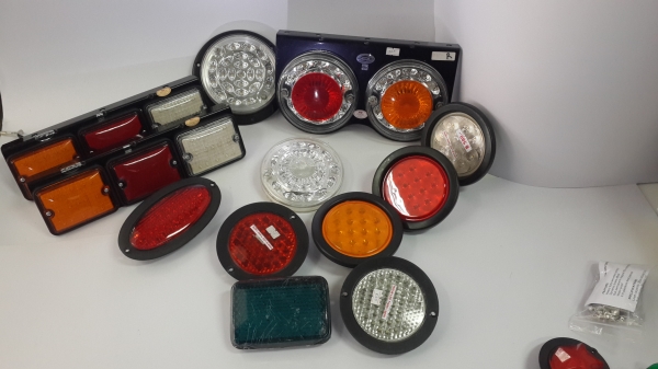 ไฟสัญญาณ LED 12 - 24 V. ไฟสัญญาณ LED 12 - 24 V.