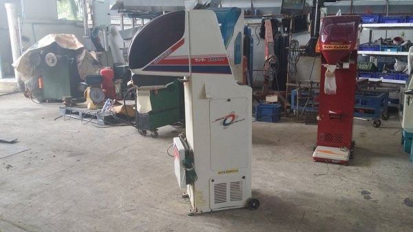 นำเข้าจากญี่ปุ่น เครื่องชั่งพร้อมคัดแยกเมล็ด YANMAR  รุ่น URC220 เก่าญี่ปุ่น สภาพสวย เครื่องพร้อมใช้งาน