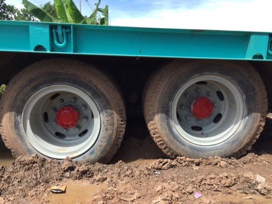 ขายเทเลอร์ ISUZU175สองเพลาสโลกลางพร้อมใช้ ติดต่อ คุณอ๊อฟ พิจิตร 086-737-9991