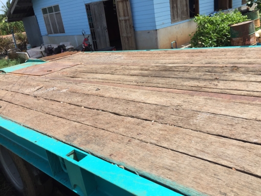 ขายเทเลอร์ ISUZU175สองเพลาสโลกลางพร้อมใช้ ติดต่อ คุณอ๊อฟ พิจิตร 086-737-9991