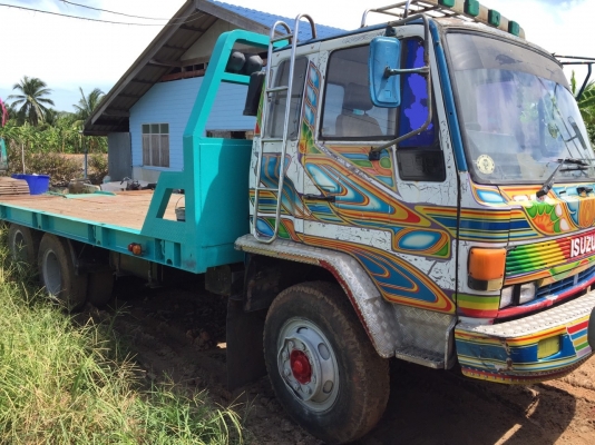 ขายเทเลอร์ ISUZU175สองเพลาสโลกลางพร้อมใช้ ติดต่อ คุณอ๊อฟ พิจิตร 086-737-9991