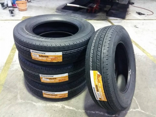ขายยาง BRIDGESTONE DURAVIS R611 215/70R16