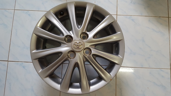 **** ขายแม๊กเดิมของแท้ TOYOTA VIOS ปี 2012 12ก้าน 15'' ****