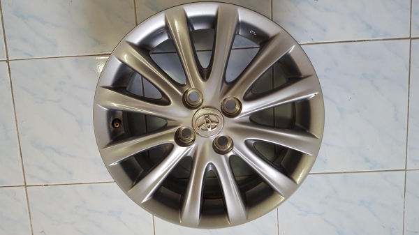 **** ขายแม๊กเดิมของแท้ TOYOTA VIOS ปี 2012 12ก้าน 15'' ****