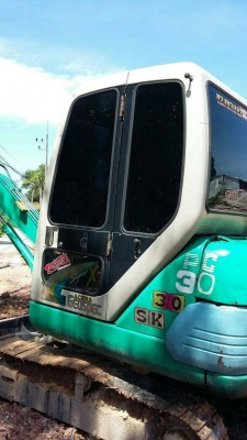 ขายKOMATSU PC30-7เก๋งแอร์พร้อมใช้ ราคาต่อรองได้ ติดต่อ คุณ อ๊อฟ พิจิตร 086-737-9991