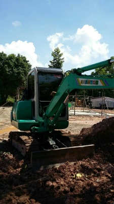 ขายKOMATSU PC30-7เก๋งแอร์พร้อมใช้ ราคาต่อรองได้ ติดต่อ คุณ อ๊อฟ พิจิตร 086-737-9991