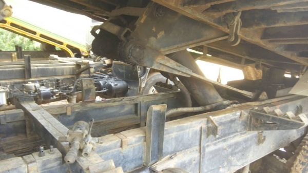 ขายเหมา2คัน MITSUBISHI 220HP ดั๊ม สภาพสวยพร้อมใช้ ราคาต่อรองนิดหน่อย ติดต่อได้ที่คุณ อ๊อฟ พิจิตร 086-737-9991