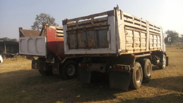 ขายเหมา2คัน MITSUBISHI 220HP ดั๊ม สภาพสวยพร้อมใช้ ราคาต่อรองนิดหน่อย ติดต่อได้ที่คุณ อ๊อฟ พิจิตร 086-737-9991