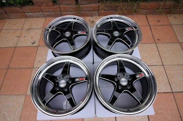 ขายล้อ DS-1 ขอบ17X7.5 +35 5H114.3 สี XMPL/BLACK-CC