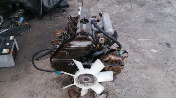 ขายเครื่องยนต์ NISSAN LD20 TURBO