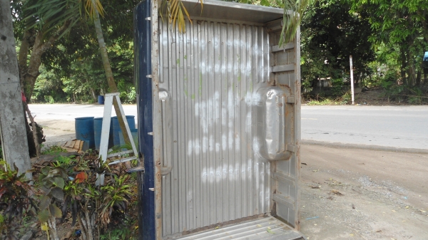 ขายตรับกะบะเลส BigM  ทรงดีแข็งแรงมีซ่อมพี้น ครับราคาเบาๆครับ