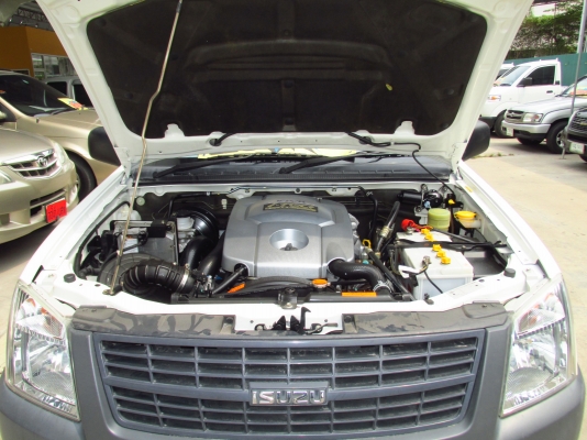 จัดเต็ม-ฟรีดาวน์ D-MAX ตอนเดียว ฟรีตู้แห้ง ปี2011