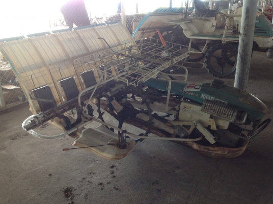 ขายรถดำนา 6 แถว คูโบต้า มือสองตามสภาพ ขายรถดำนา 6 แถว คูโบต้า มือสองตามสภาพ