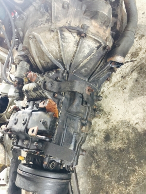 ขายเครื่องพร้อมเกียร์4hf. 120hp ขายเครื่องพร้อมเกียร์4hf. 120hp
