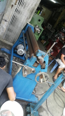 ขายเครื่องม้วน5ฟุตเพลาตัน เพลา4"1/2 ม้วนได้4มิล ขายเครื่องม้วน5ฟุตเพลาตัน เพลา4"1/2 ม้วนได้4มิล