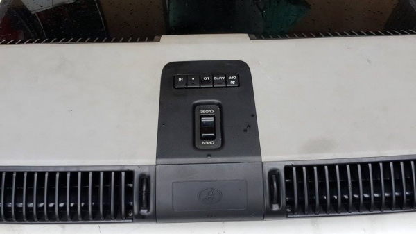 แอร์แขวน สภาพสวย สินค้าจากญี่ปุ่น ใส่ได้ทั้งรถตู้และกระบะ แอร์แขวน สภาพสวย สินค้าจากญี่ปุ่น ใส่ได้ทั้งรถตู้และกระบะ