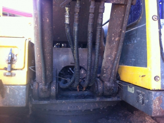 VOLVO E210B เครื่องเดิม ปั้มเดิม ไฟฟ้าเต็ม แอร์ไม่เย็น เล่มพร้อมโอนครับ VOLVO E210B เครื่องเดิม ปั้มเดิม ไฟฟ้าเต็ม แอร์ไม่เย็น เล่มพร้อมโอนครับ