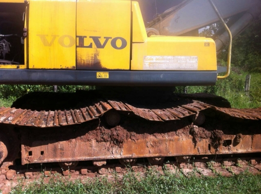 VOLVO E210B เครื่องเดิม ปั้มเดิม ไฟฟ้าเต็ม แอร์ไม่เย็น เล่มพร้อมโอนครับ VOLVO E210B เครื่องเดิม ปั้มเดิม ไฟฟ้าเต็ม แอร์ไม่เย็น เล่มพร้อมโอนครับ