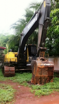 VOLVO E210B เครื่องเดิม ปั้มเดิม ไฟฟ้าเต็ม แอร์ไม่เย็น เล่มพร้อมโอนครับ VOLVO E210B เครื่องเดิม ปั้มเดิม ไฟฟ้าเต็ม แอร์ไม่เย็น เล่มพร้อมโอนครับ