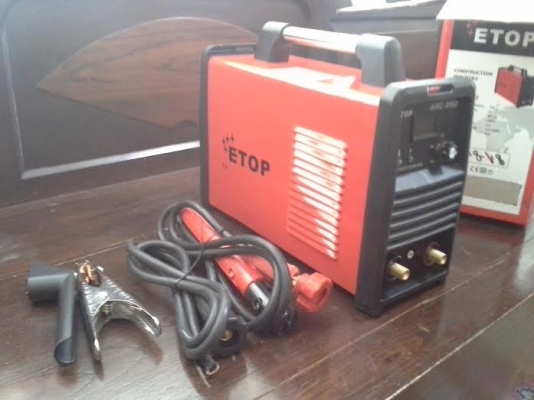 ตู้เชื่อมยี่ห้อ ETOP รุ่น ARC-250 แรงดันไฟ AC 220V (มือหนึ่ง)