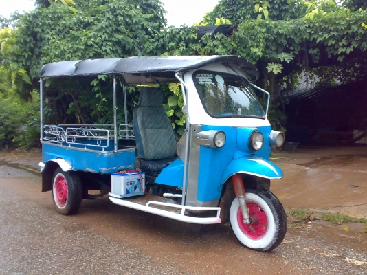 สามล้อตุ๊กๆ ไทยแลนด์ 3 สูบ 5 เกียร์ ติด LPG NOBOOK