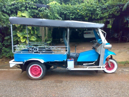 สามล้อตุ๊กๆ ไทยแลนด์ 3 สูบ 5 เกียร์ ติด LPG NOBOOK