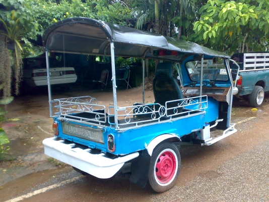 สามล้อตุ๊กๆ ไทยแลนด์ 3 สูบ 5 เกียร์ ติด LPG NOBOOK