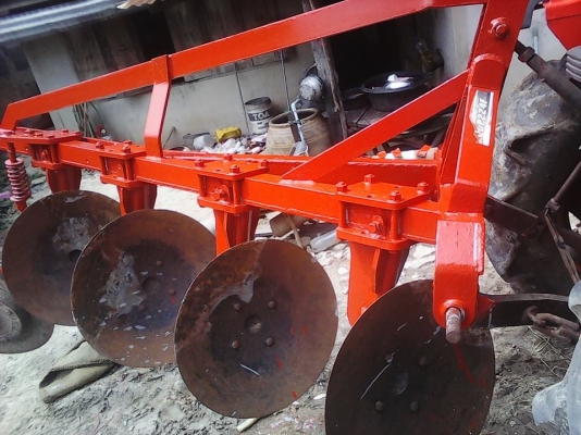 ลดราคาเหลือ  ผานตราช้างแท้  ผาน 4 * 22 ใส่รถไถรุ่น  L4508 บัวผานใหญ่ลูกปืนใหญ่ใช้ทน  ทาสีกันสนิมใหม่ครับราคาถูกสนใจติดต่อมาครับ