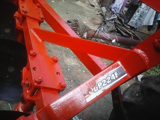 ลดราคาเหลือ  ผานตราช้างแท้  ผาน 4 * 22 ใส่รถไถรุ่น  L4508 บัวผานใหญ่ลูกปืนใหญ่ใช้ทน  ทาสีกันสนิมใหม่ครับราคาถูกสนใจติดต่อมาครับ