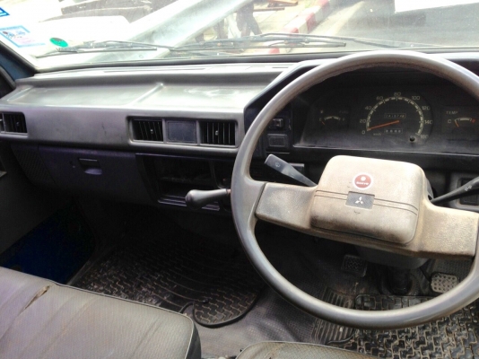 รถตู้พร้อมใช้งาน ขับดีเครื่องแน่นมากๆ รถตู้พร้อมใช้งาน ขับดีเครื่องแน่นมากๆ