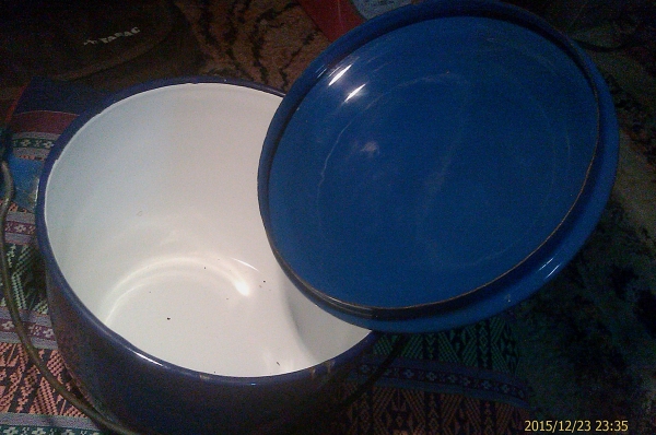 หม้ออวยอินาเมลหูหิ้ว เก่าขนาด ใส่น้ำมันเจียว