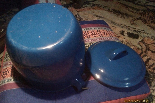 หม้ออวยอินาเมลหูหิ้ว เก่าขนาด ใส่น้ำมันเจียว