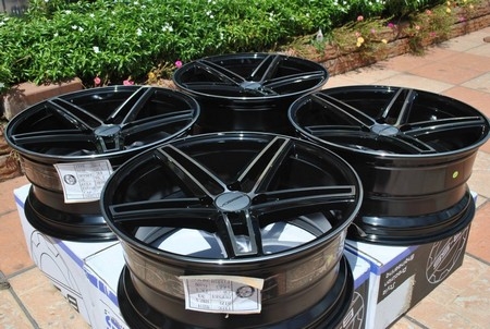 ขายล้อ VOSSEN CV5 ขอบ17X7.5 4H100 สี Black Full Machined