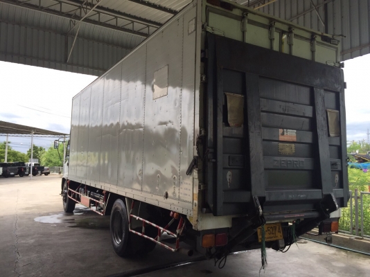 ISUZU  FTR   ปี48    ใช้งานแล้ว  229,160 กม  ราคา  850,000  บาท